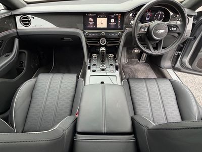 2025 Bentley Flying Spur