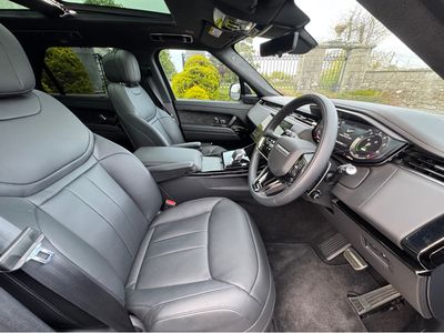 2025 Land Rover Range Rover Sport