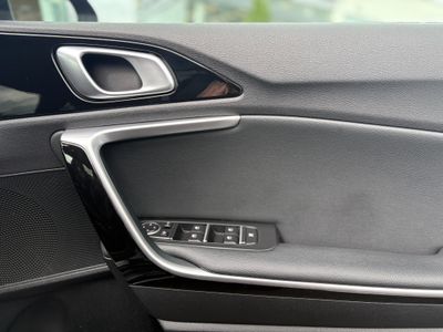 2023 Kia Ceed