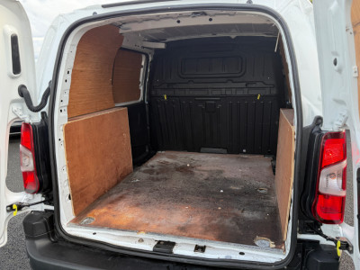 2022 Peugeot Partner