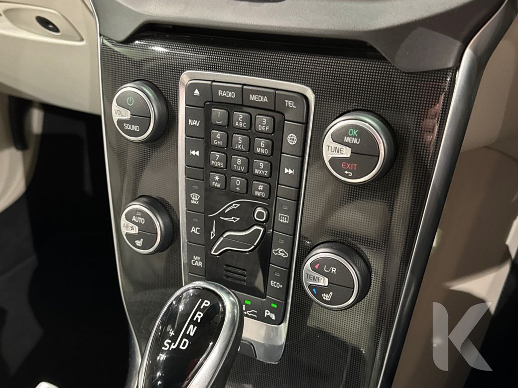 2018 Volvo V40