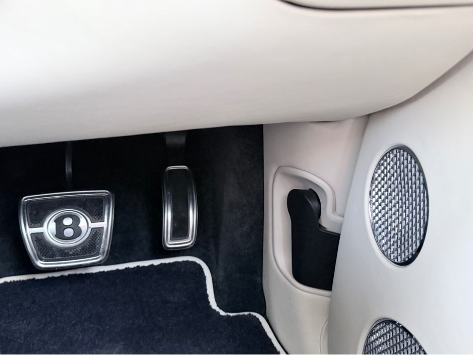 2022 Bentley Bentayga