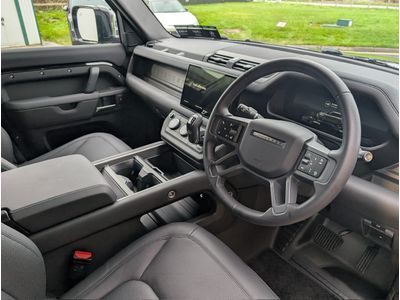 2025 Land Rover Defender