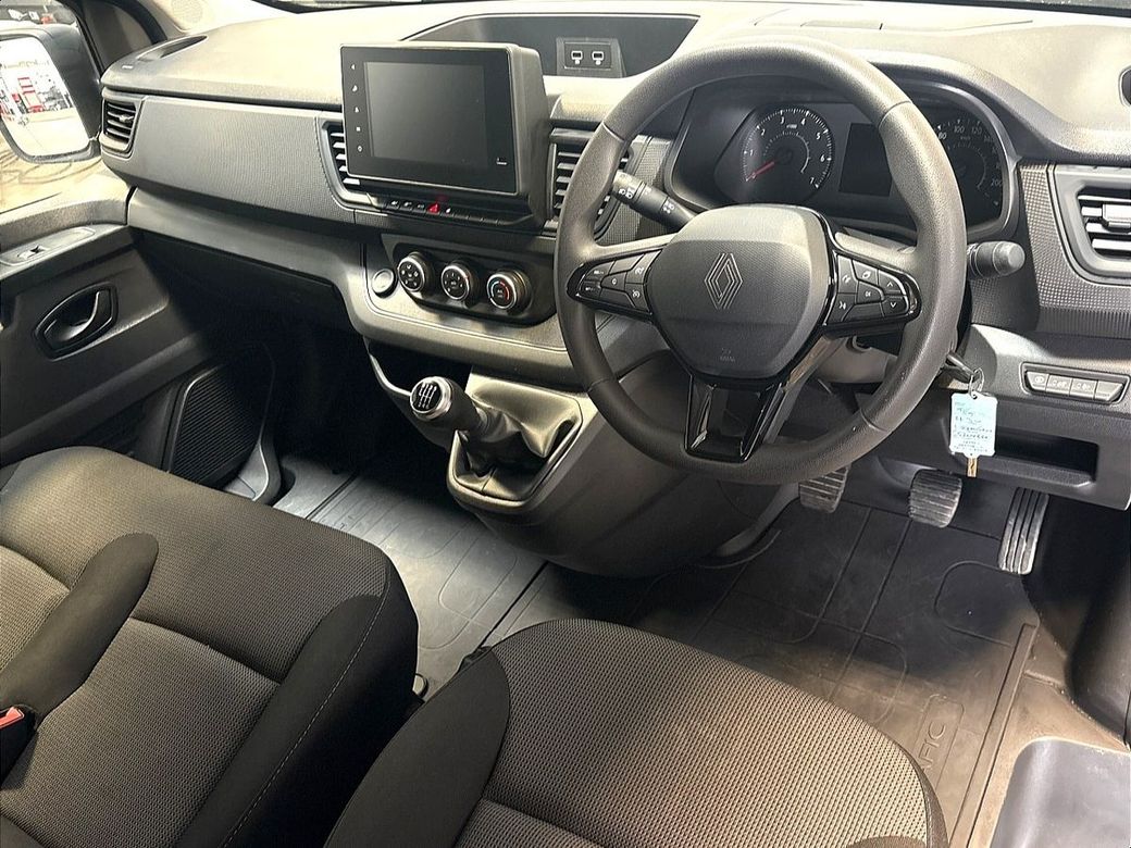 2025 Renault Trafic