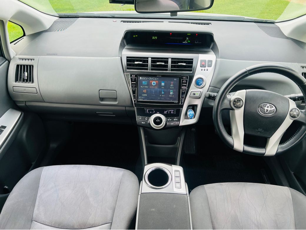 2014 Toyota Prius Alpha