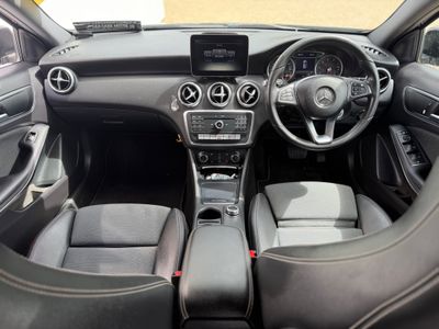 2017 Mercedes-Benz A 180