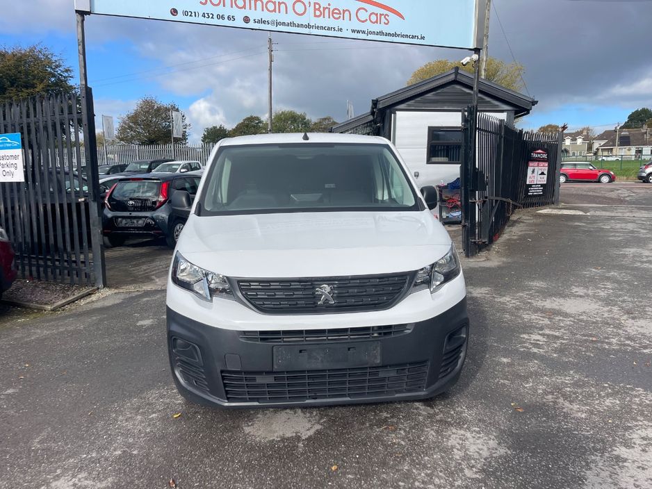 2023 Peugeot Partner
