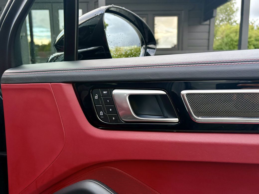 2023 Porsche Cayenne