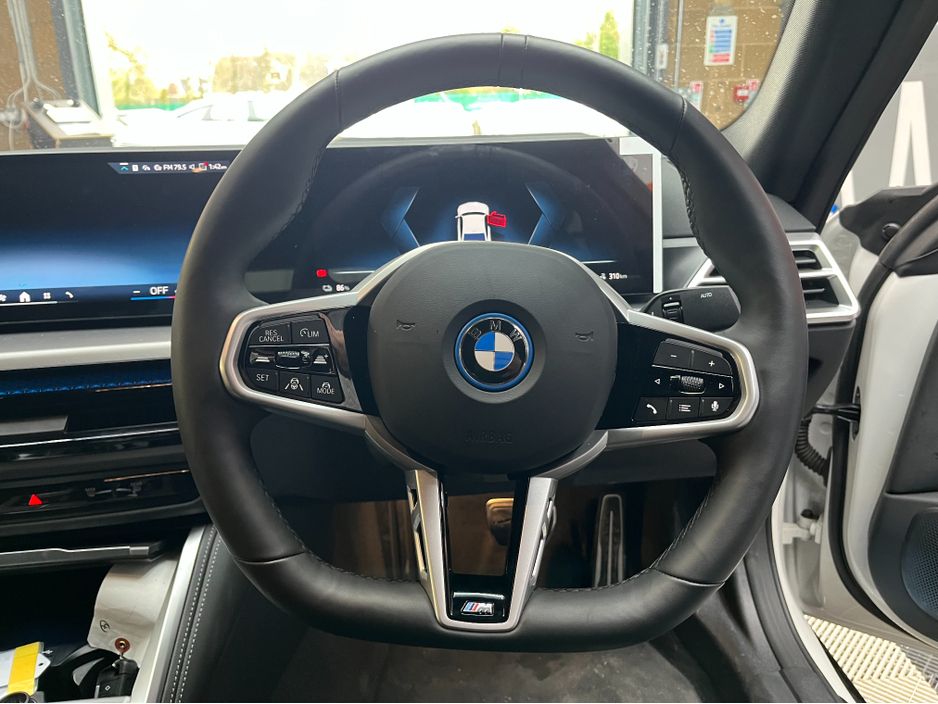 2025 BMW i4