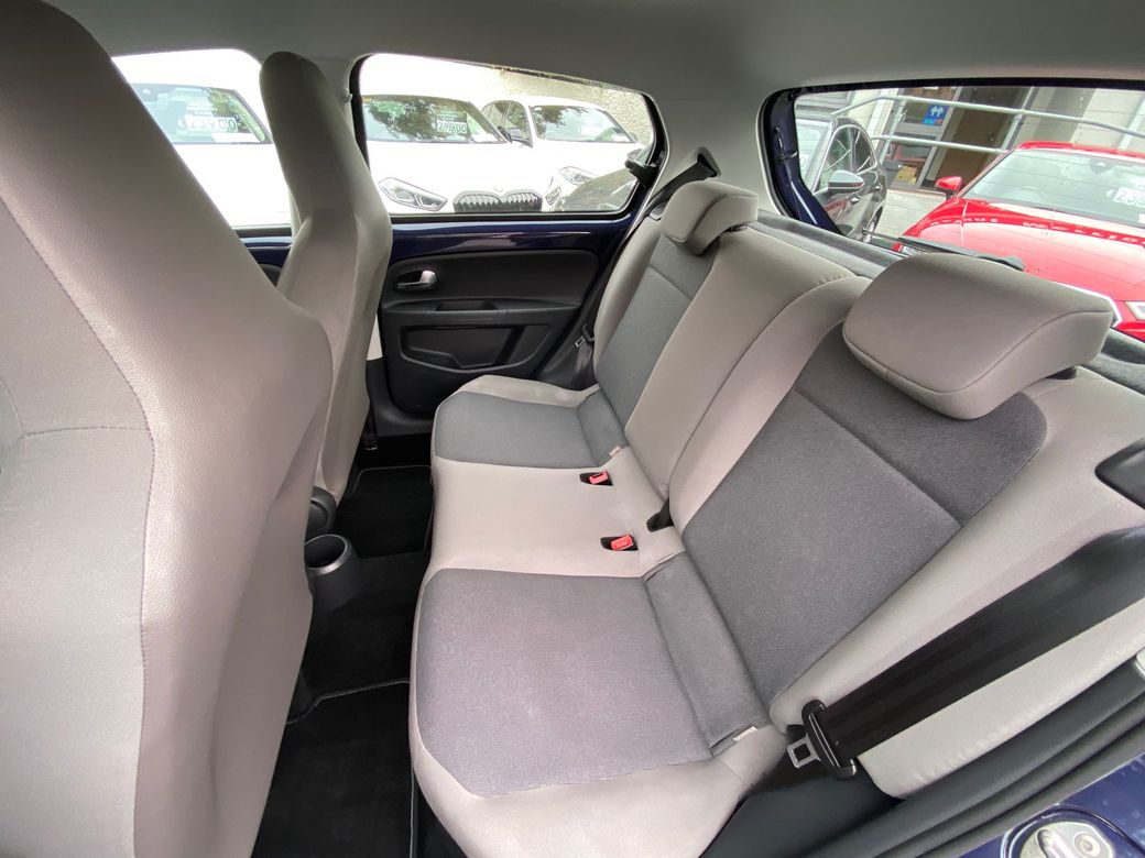 2016 Volkswagen up!
