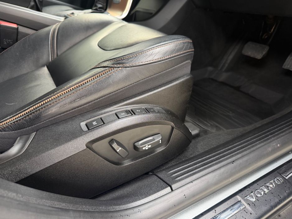 2016 Volvo V40 Cross Country