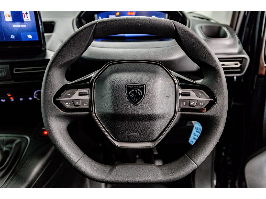 2025 Peugeot Partner