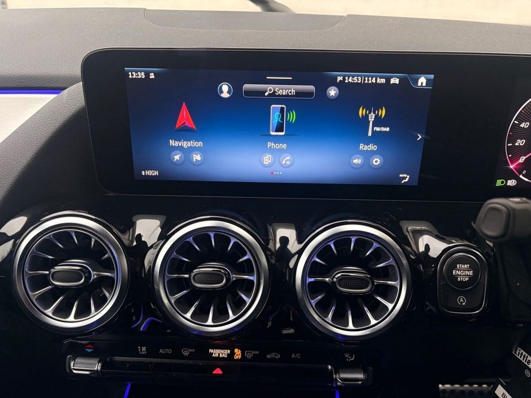 2025 Mercedes-Benz GLA Class