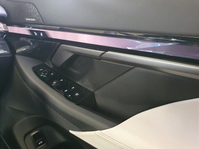 2025 BMW 530
