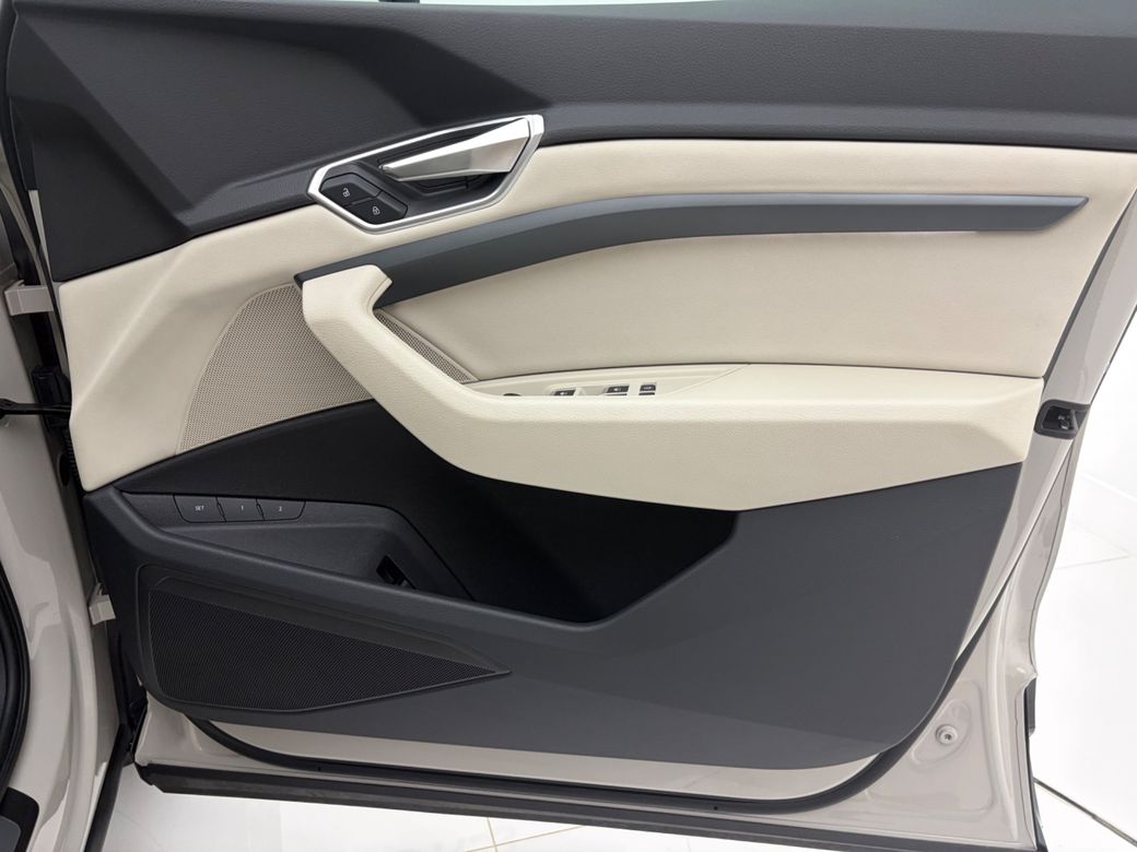 2024 Audi Q8 e-tron