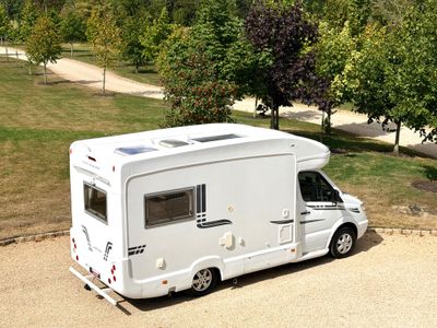 2010 AUTOSLEEPER SUFFOLK LOW PROFILE R.H.D AUTO 