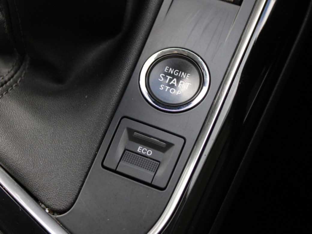 2022 Peugeot 5008
