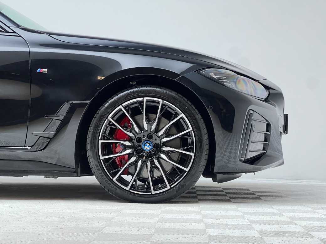 2023 BMW i4