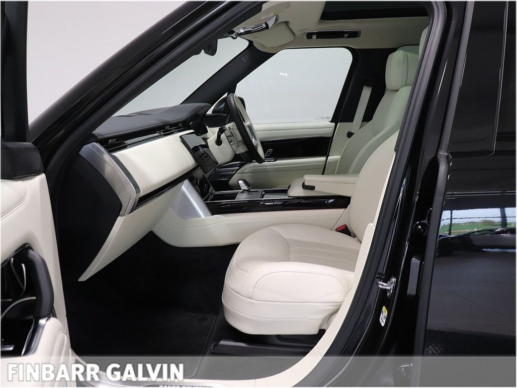2025 Land Rover Range Rover
