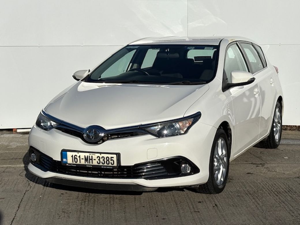 2016 Toyota Auris