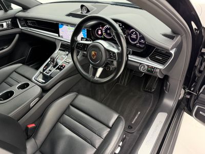 2020 Porsche Panamera