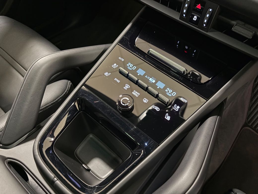 2024 Porsche Cayenne