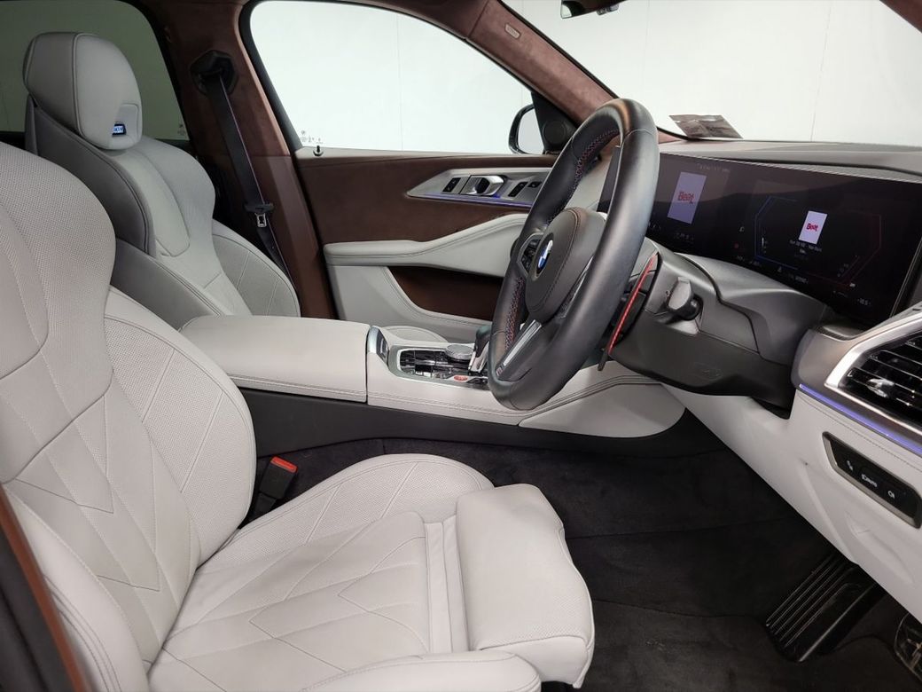 2025 BMW XM