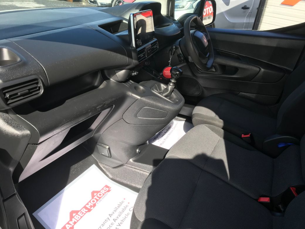 2022 Peugeot Partner