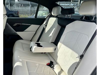 2025 BMW i5