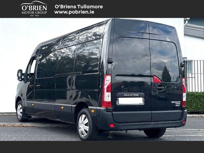 2022 Renault Master