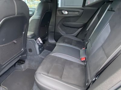 2023 Volvo XC40