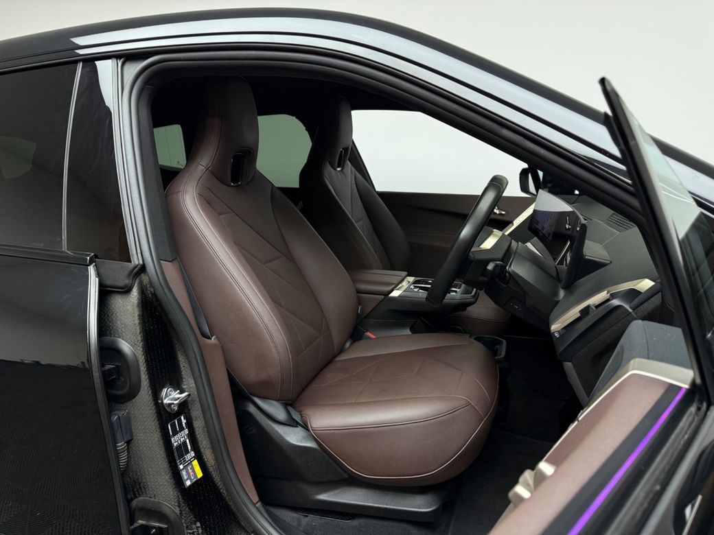 2024 BMW iX