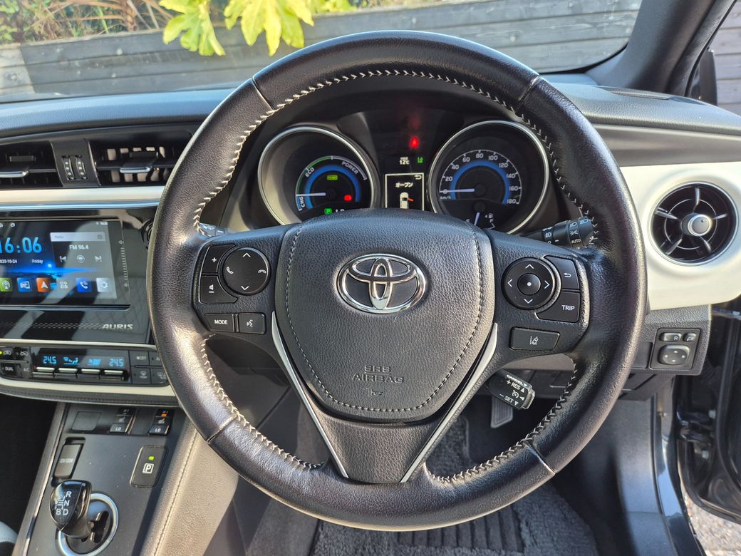 2016 Toyota Auris