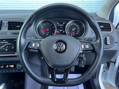 2015 Volkswagen Polo
