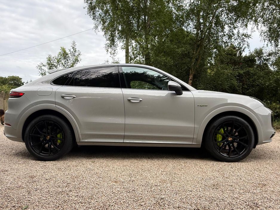 2023 Porsche Cayenne
