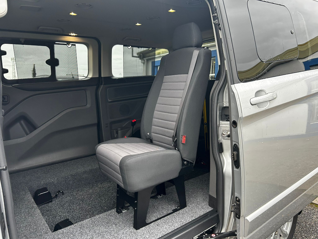 2024 Ford Tourneo Custom