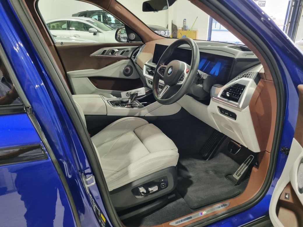 2025 BMW XM