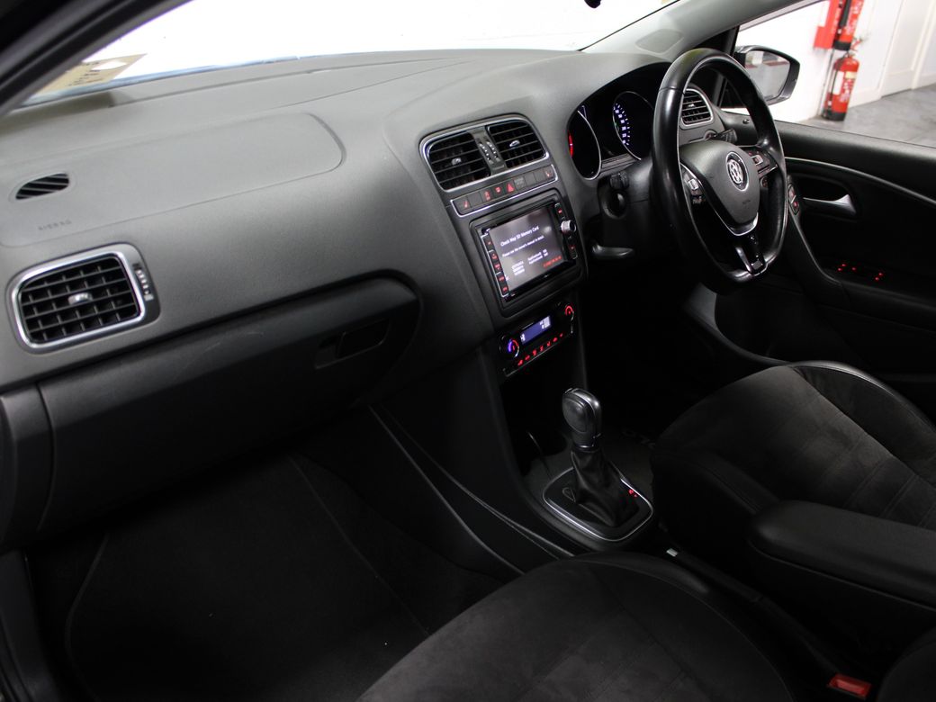 2017 Volkswagen Polo