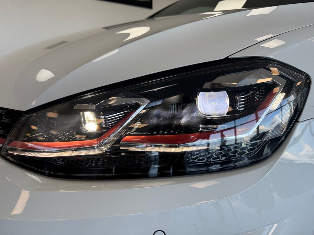 2018 Volkswagen Golf