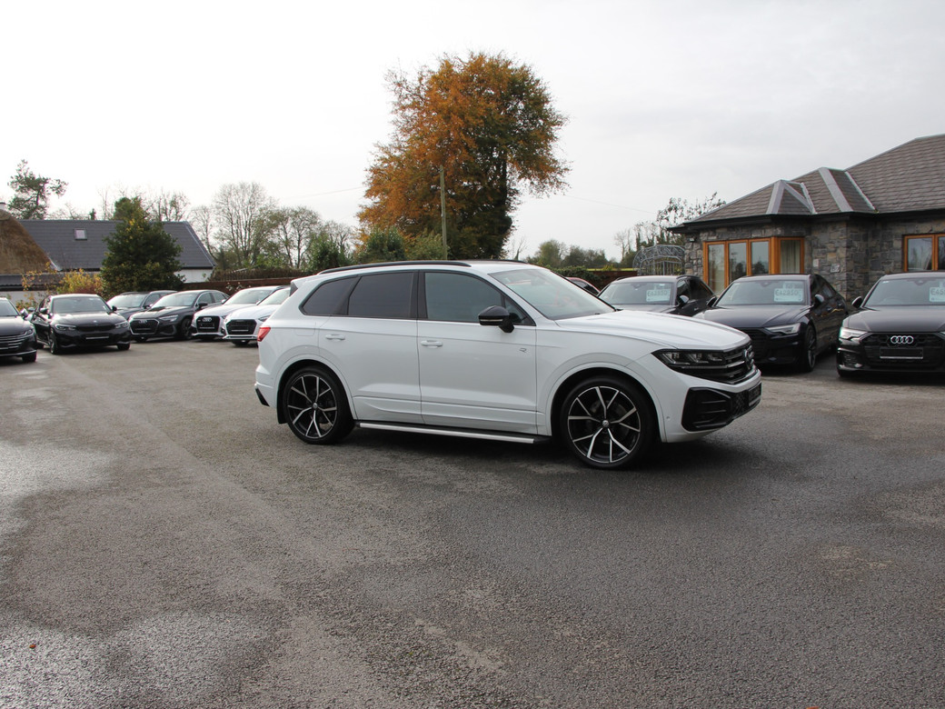 2024 Volkswagen Touareg