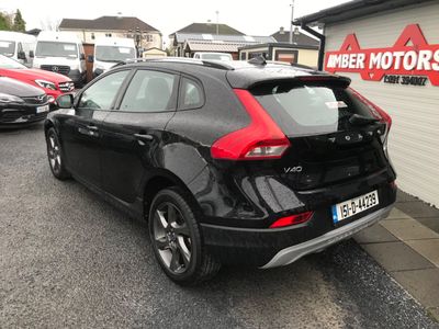 2015 Volvo V40