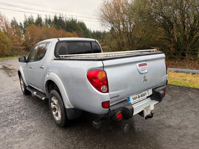 2014 Mitsubishi L200