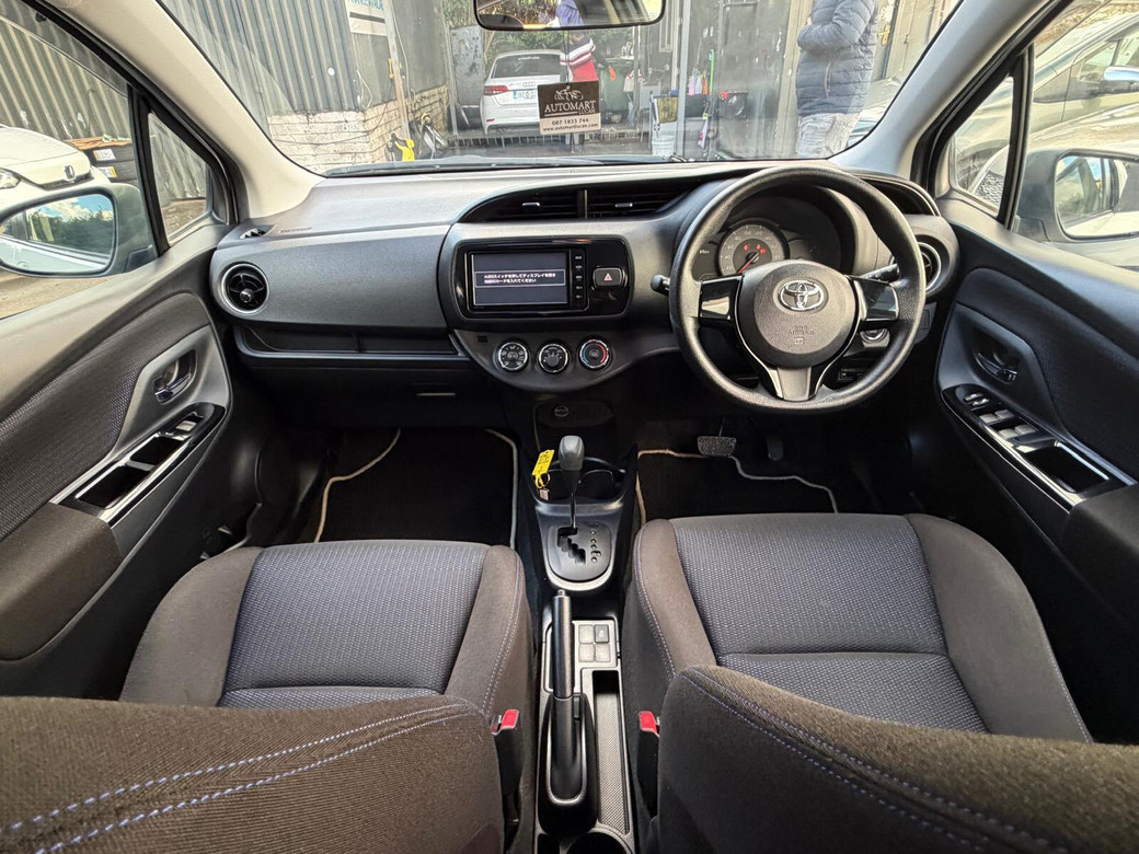 2016 Toyota Vitz
