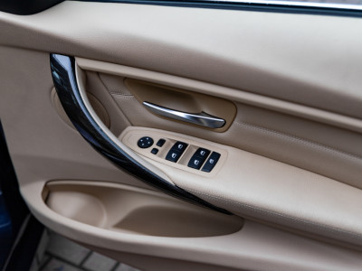 2015 BMW 320