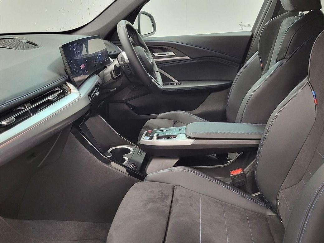 2025 BMW iX1