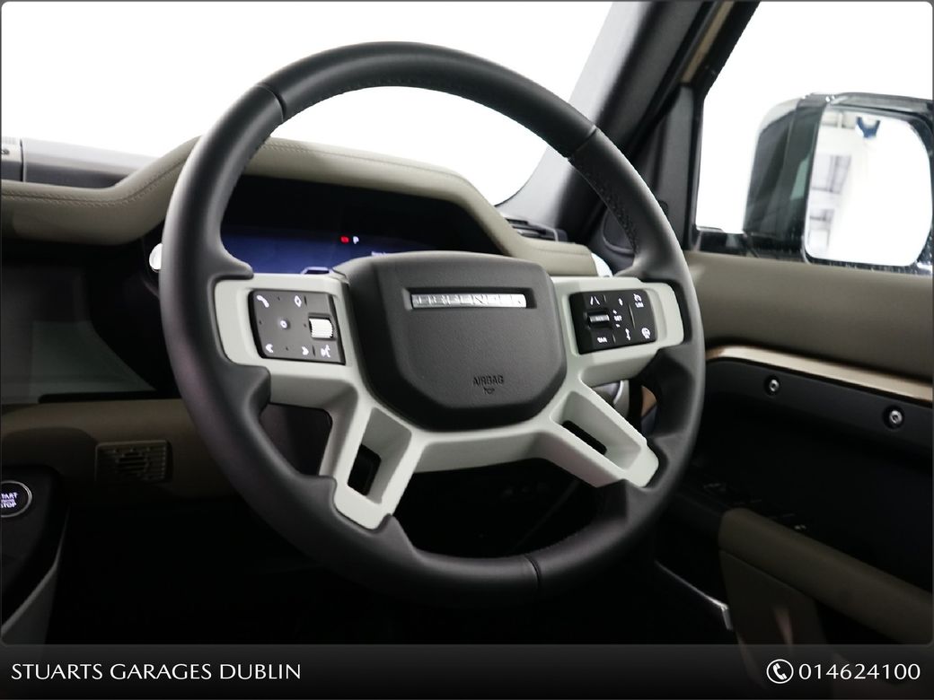 2025 Land Rover Defender