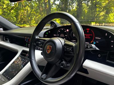 2023 Porsche Taycan