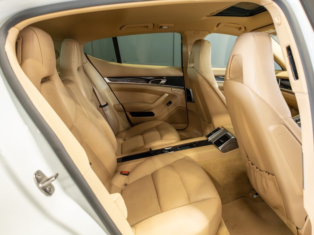 2014 Porsche Panamera