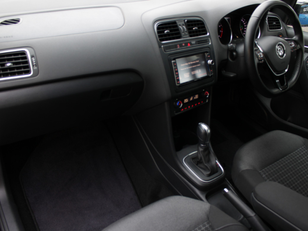 2017 Volkswagen Polo