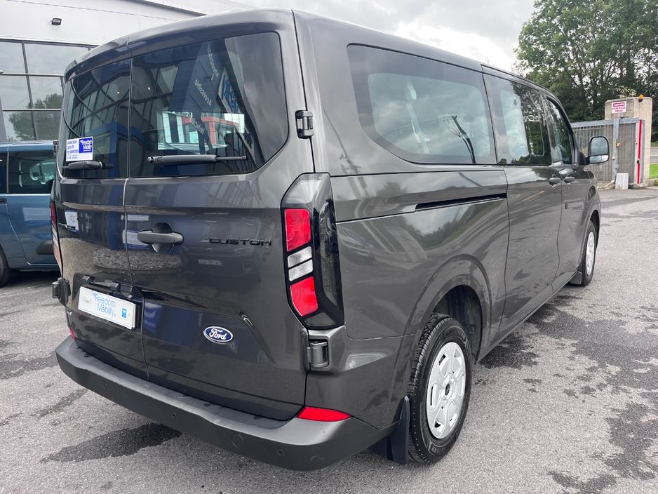 2026 Ford Tourneo Custom